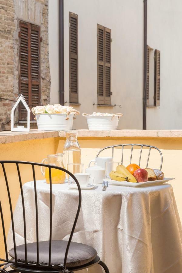 Апартаменты Casa Vacanze Montefalco Il Borgo Экстерьер фото